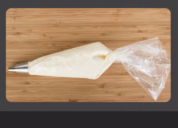 100 Pcs Decorating Icing Piping Bag Disposable (Small)