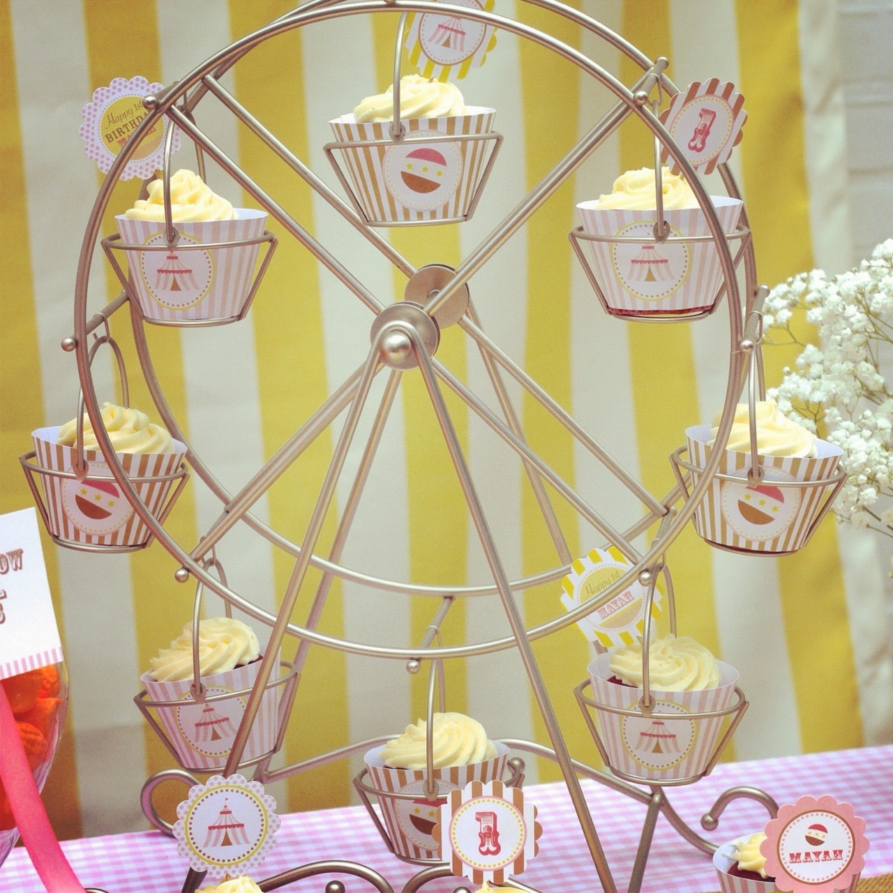 Wheel-Cupcake-Holder