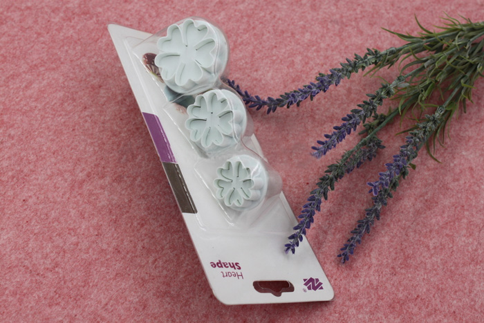 3-Pcs-Five-Hearts-Shape-Cake-Mould-Price-In-Pakistan-1