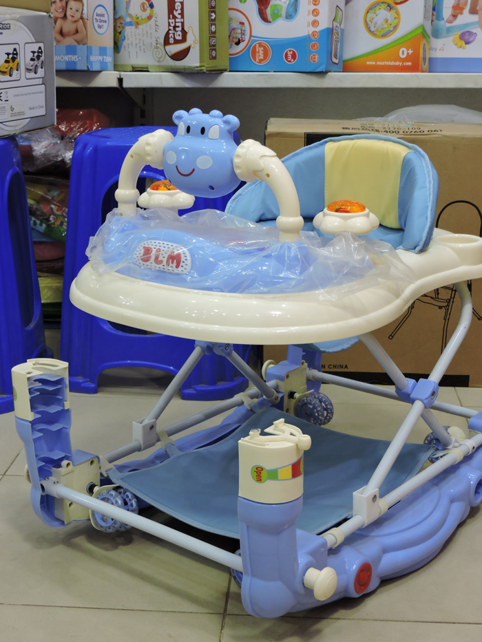 luxury-model-baby-walker-with-music-and-conopy-in-pakistan-1