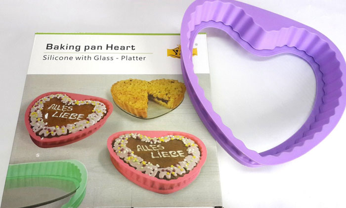 Baking Heart Shape Silicone Pan With Glass Platter