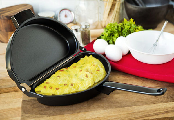 Deluxe Folding Nonstick Omelet Pan