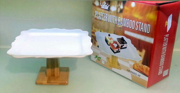 Plater With Bamboo Stand