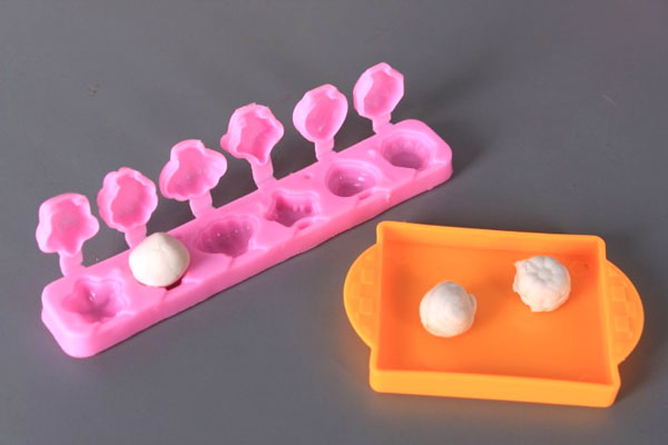 Ice Cream Kit With Modelin