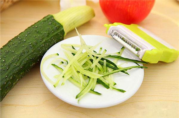 Multifunctional Fruit And Vegetable Peeler