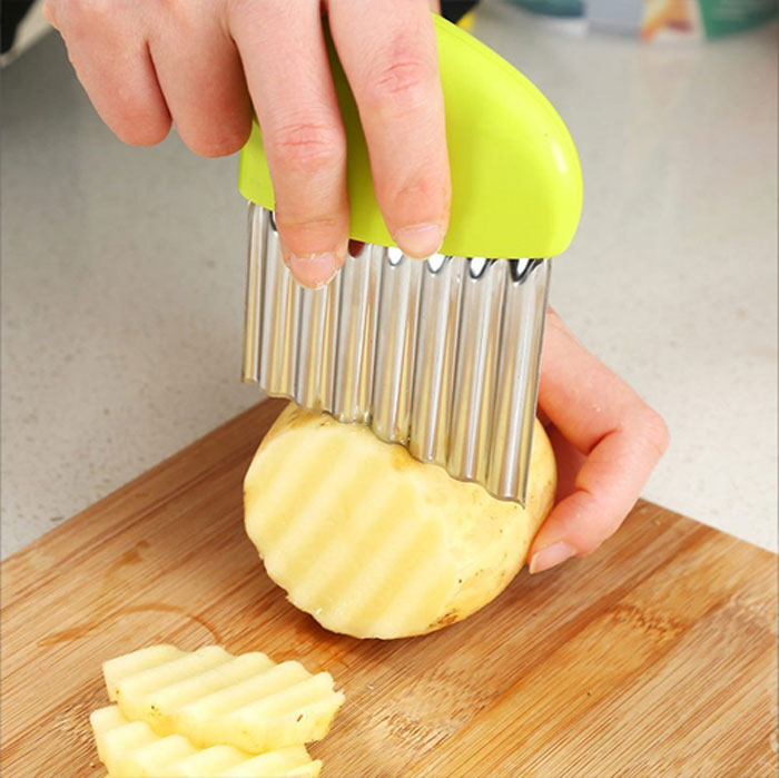Potato Cut Knife Stainless Steel Crinkle Carrot Vegetable Wavy Cutter Cutting Tool Ycj-8017