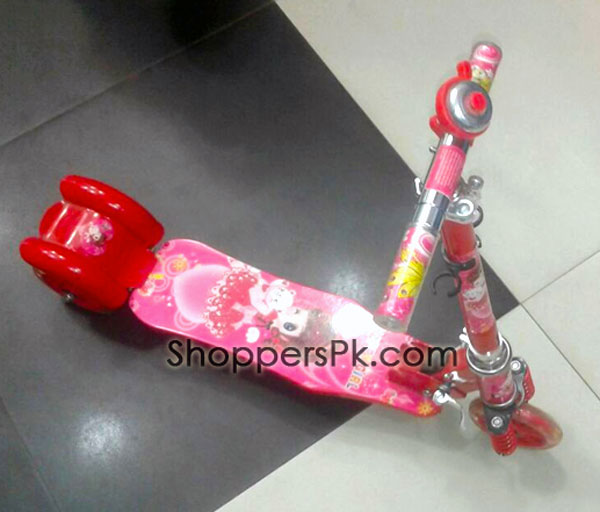 Happy Girl Flashing Wheel Scootey