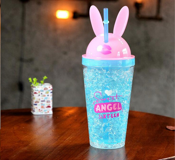 High Quality Plastic Water Bottle Lovely Straw One Piece