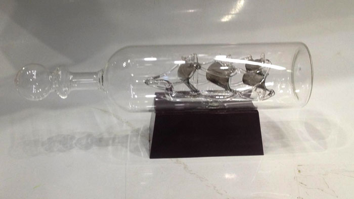 Home Decor High Quality Glass Ship Bottel 9.5 Inch