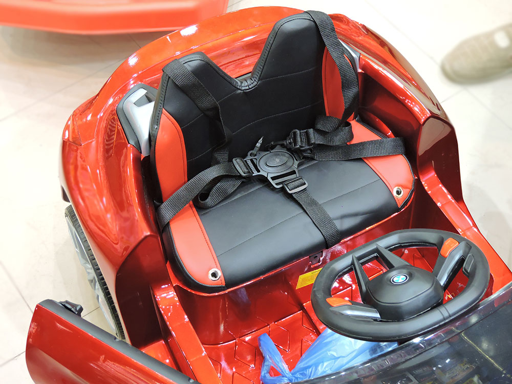 Kid'S Bmw Z4 Rechargeable Battery Operated Ride-On Swing Function Car With Remote 1 To 7 (Years) Paint Color