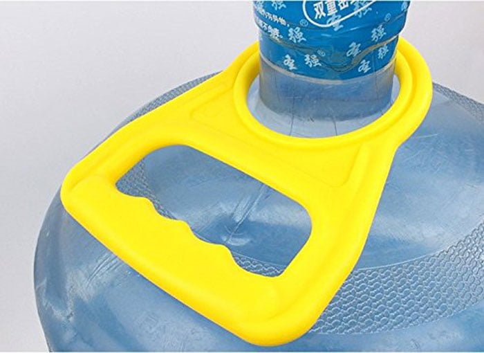 2Pcs Water Bottle Lifter Easy Lifting Kitchen Tool Random Color