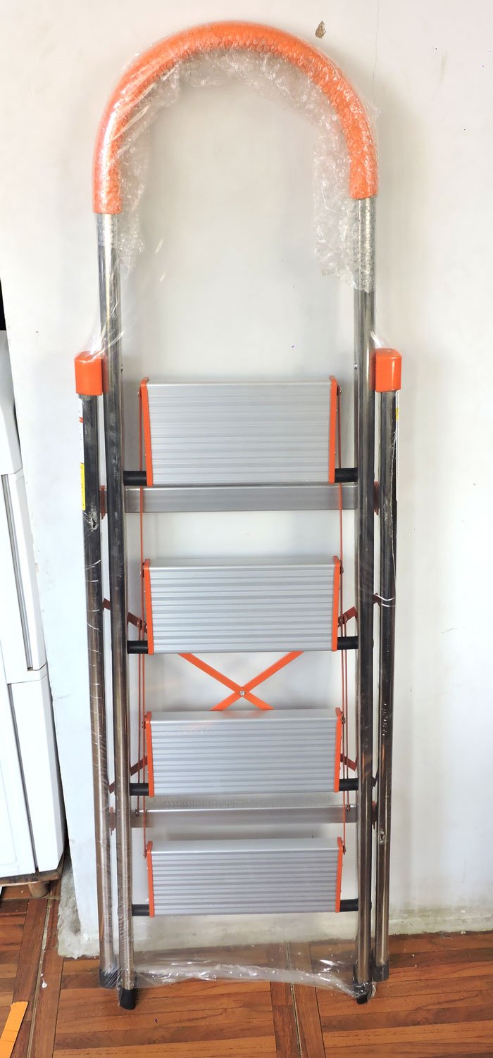 4 Step Foldable Ladder Stainless Steel