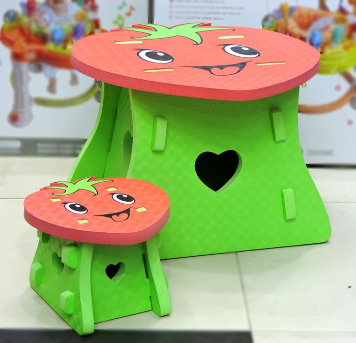 Children EVA Chair and Desk Kids Safe Table Infant Anticollision Cozy Chair Strawberry Pattern 0-4 Years - HK-Z008