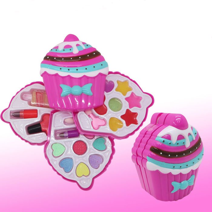 High Quality Kids Playing Creative Makeup