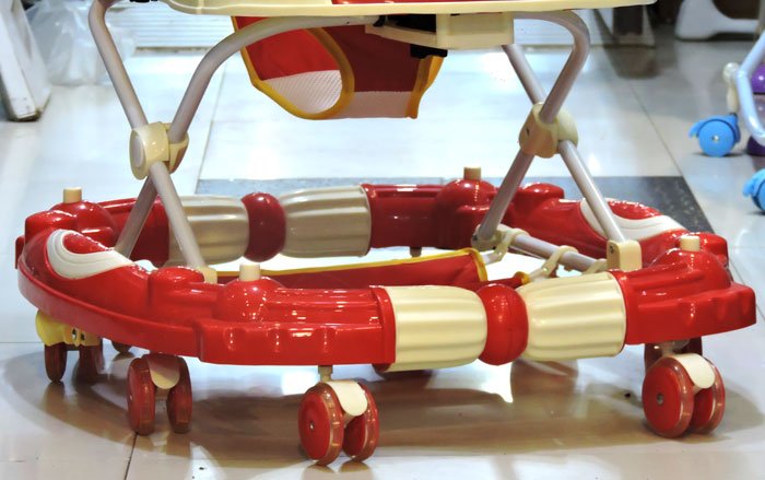 High Quality New Design 8 Function Baby Walker