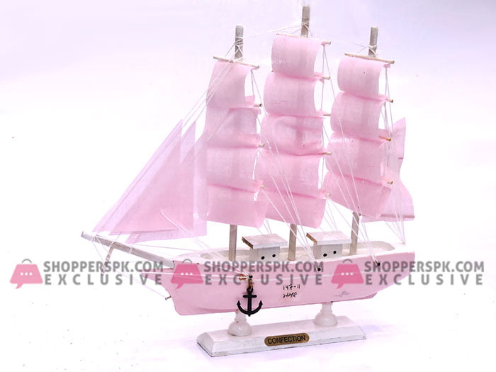 Table Decoration White Beautifull Wooden Confection Ship