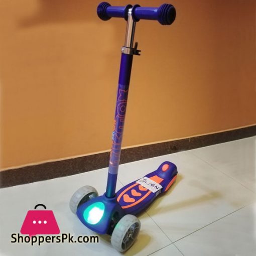 Kids 3 Wheel 4 Levels Adjustable Height Kick Scooter with LED Light Up Wheels MG03A