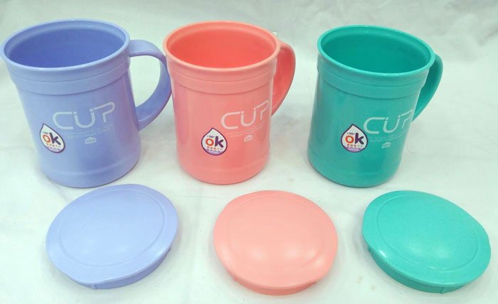Plastic Cup With Lid - 1 Pcs