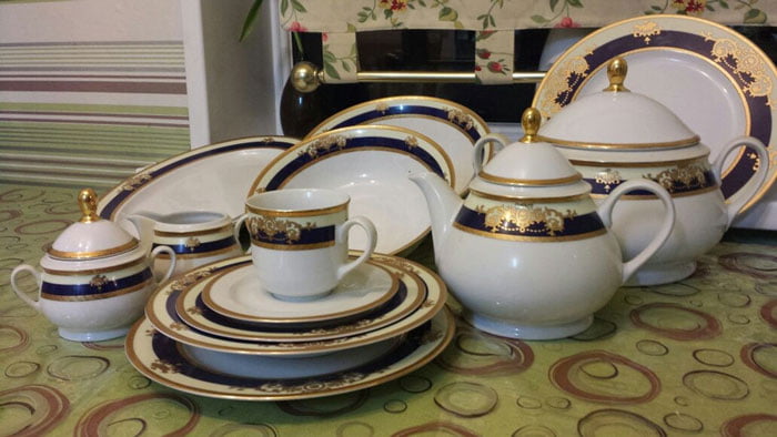 Thun Porcelain Dinner and Tea Set