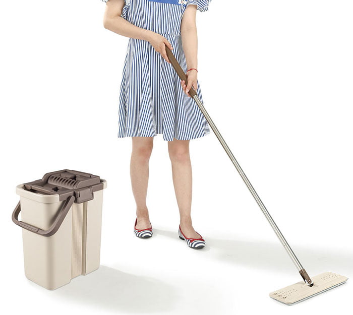 Cleanwise Flat Mop And Bucket System Self-Wash And Squeeze Dry