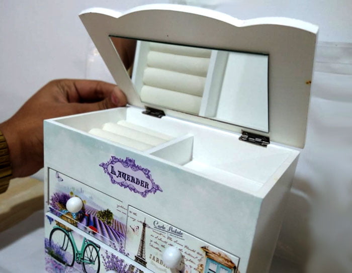 Wooden Hello Kitty Jewellery Box