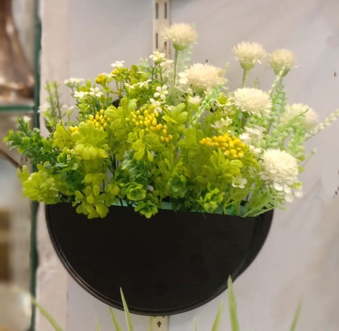 Home Decoration Wall Mounted Wrought Iron Flower Basket Wall Hanging