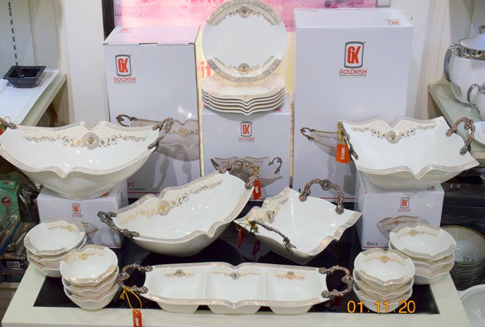 Versace Legendary Center Bowl 4 Versace Legendary Center Bowl