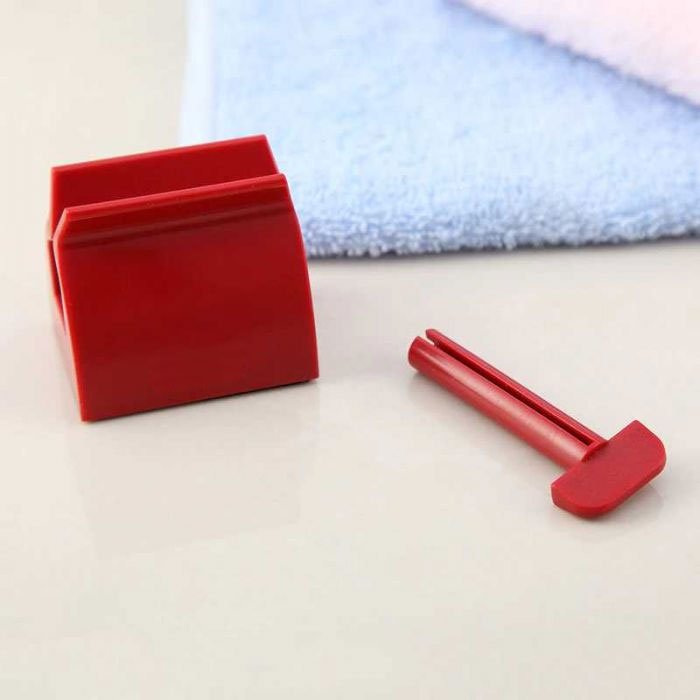 Rolling Tube Toothpaste Squeezer Dispenser Toothpaste Seat Holder Stand