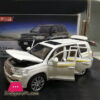 Diecast 1:32 Scale Toyota Prado Models Of Cars Metal Model Sound And Light Pull Back Suv 6 Doors Can Be Opened For Kids Toys