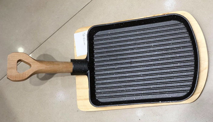 Sizzler Plate With Wooden Handle 9X7 Inch 4 Sizzler Plate With Wooden Handle 9X7 Inch