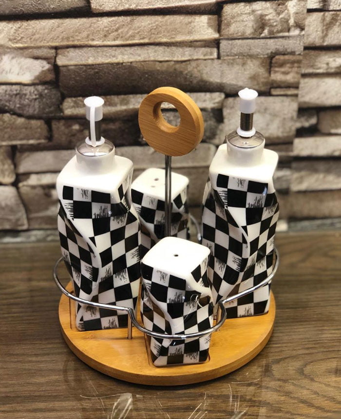 Checkered Design Salt &Amp; Pepper Shaker Set 4 Pcs Sauce Set