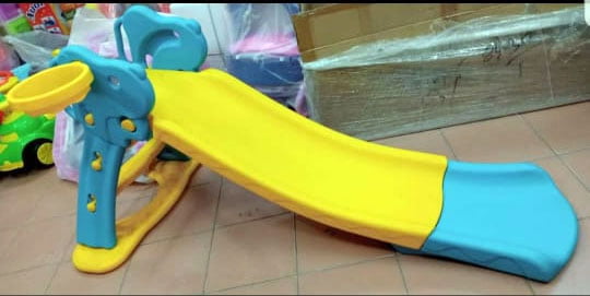 2 In 1 Folding Toddler Slide With Basketball Hoop For Kids 0-6 Years Multicolor