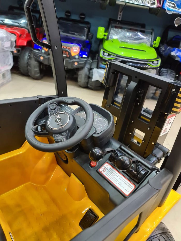 Kids Ride On Forklift Truck With Remote Control For 2 To 8 Years Kids