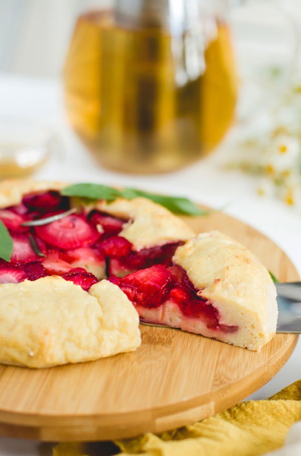 Wilmax Natural Bamboo Rotating Turntable 14 x 1.75 Inch WL-771081-A