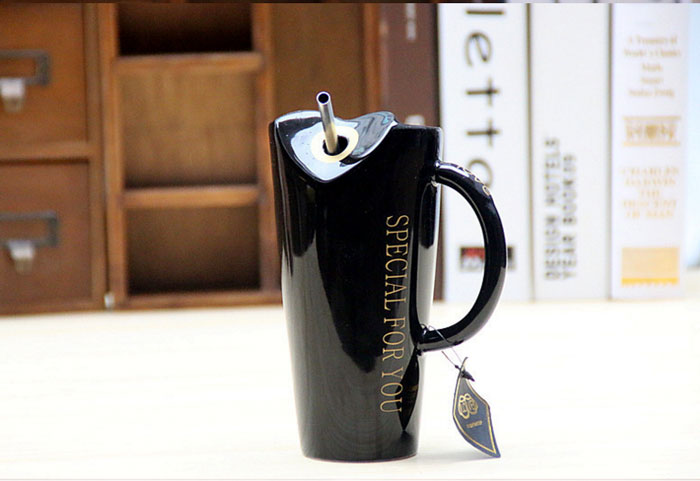 Ceramic Coffee Mug With Straw 480 Ml