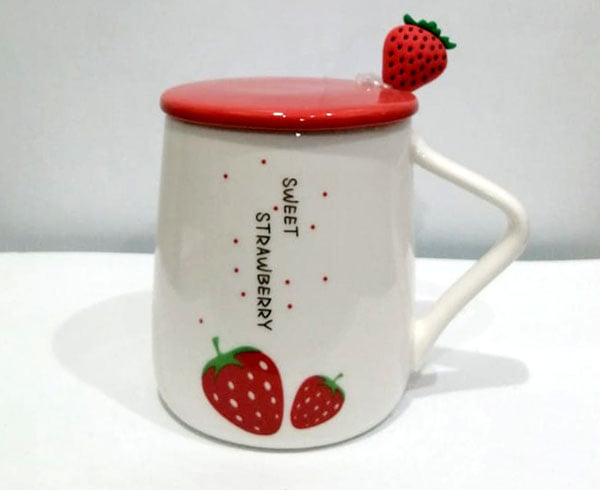 High Quality Ceramic Sweet Strawberry Mug With Spoon