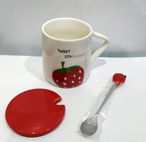 High Quality Ceramic Sweet Strawberry Mug With Spoon