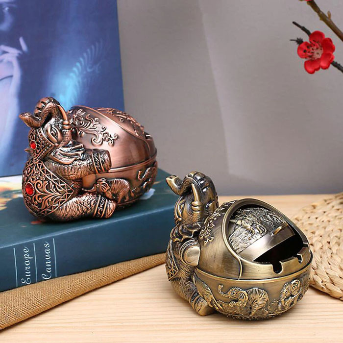 Antique Metal Elephant Ashtray Creative Living Room Windproof Cigarette Smoking Holder Office Home Decor