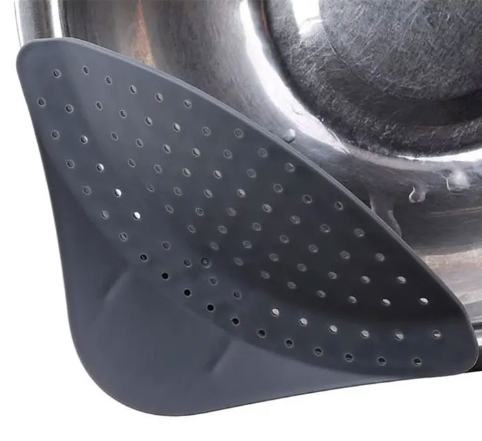 Attachable Pot Drainer Holds In The Kitchen Pot