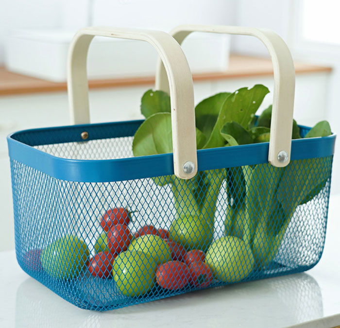 Kitchen Organizer Metal Wire Mesh Fruit Storage Basket With Wooden Handle Large