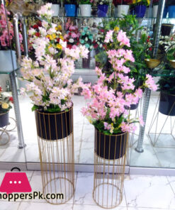 Metal Brass Plantar Stand with Flower Arrangement Size 4.5 Feet