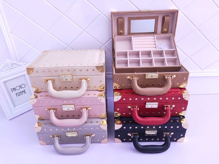 Multifunctional Two-Layer Woven Leather Jewellery Box Organizer With Handle
