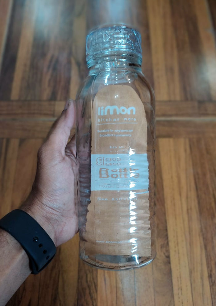 Limon Glass Bottle With Acrylic Cap 840-Ml 4 Limon Glass Bottle With Acrylic Cap 840-Ml