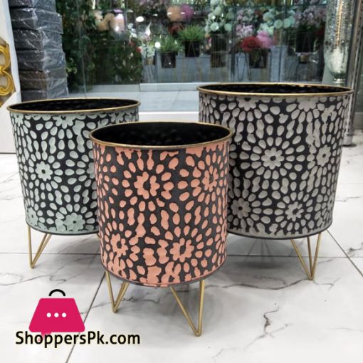 Style Decorative Flower Pot Metal Planter With Stand Set of 3