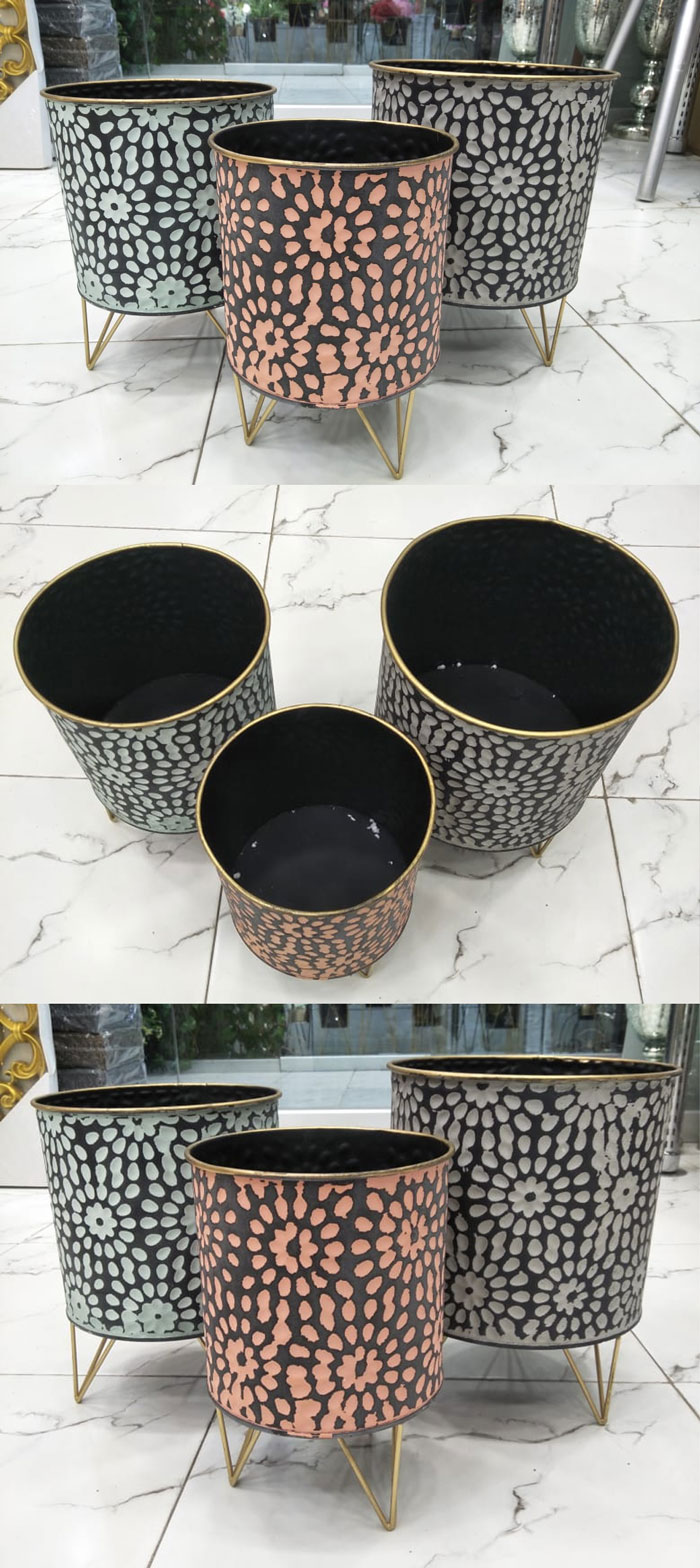 Style Decorative Flower Pot Metal Planter With Stand Set Of 3