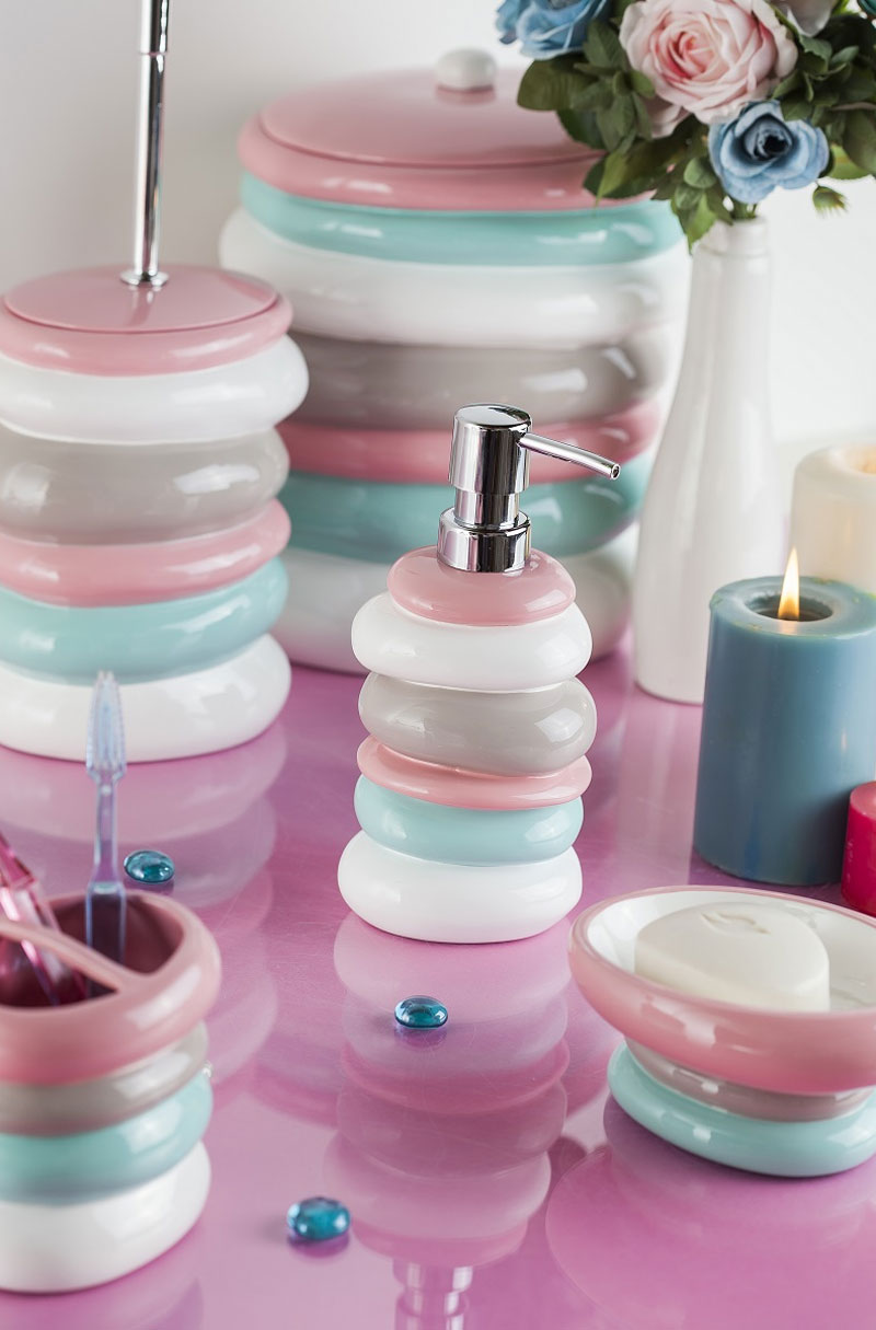 Primanova Bathroom Set Of 5 D-2004 Break-Resistant Resin Material