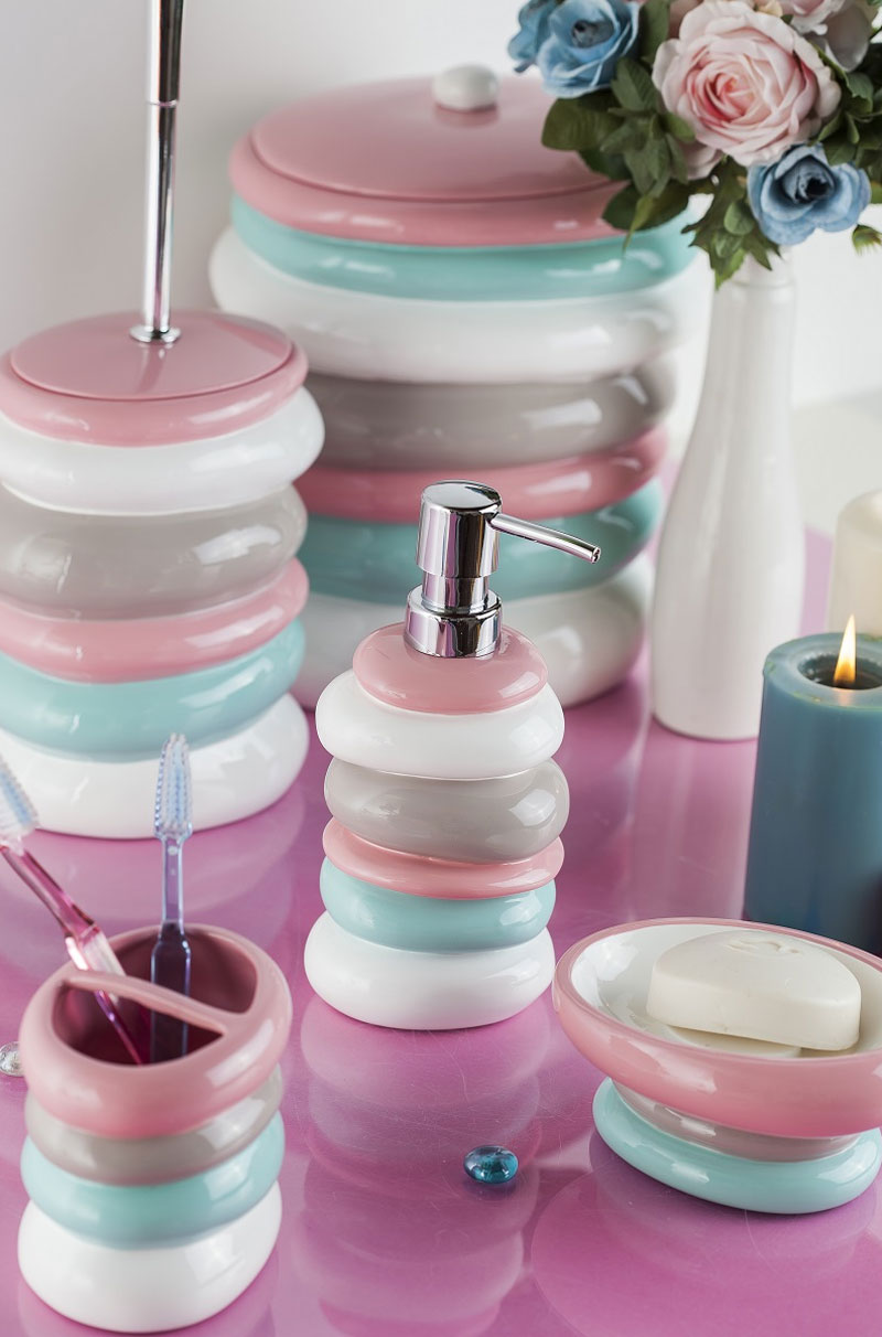 Primanova Bathroom Set Of 5 D-2004 Break-Resistant Resin Material