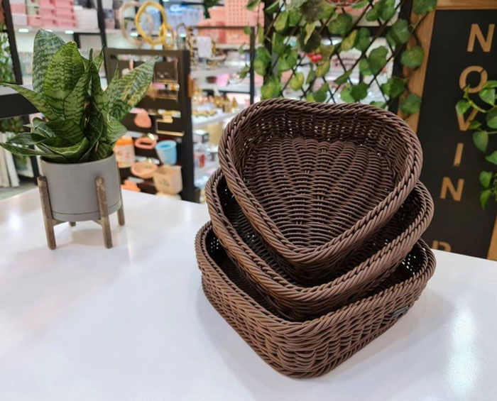 Zibasazan Wicker Heart Basket Set Of 3
