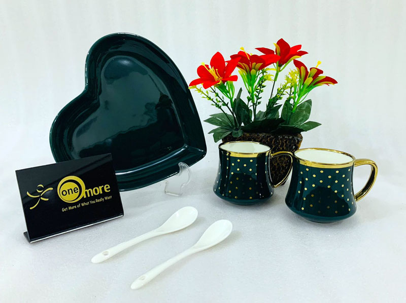 One More Heart Couple Ceramic Mug Gold Rim With Spoon Gift Box 1 Pair - Green