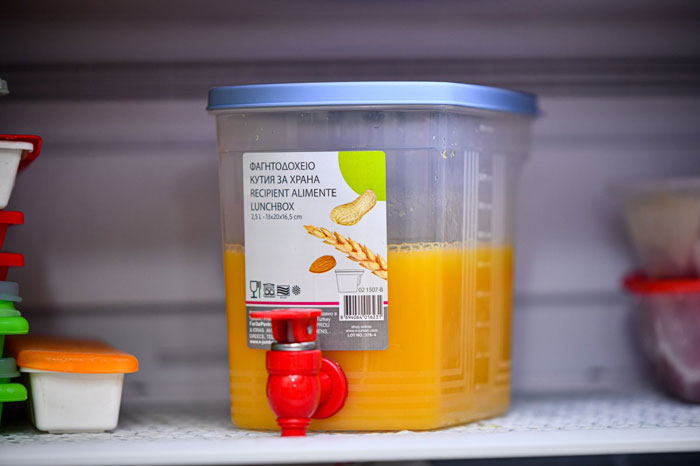 Plastic Freezer Container With Faucet 2.5 - Liter - Turkey Made